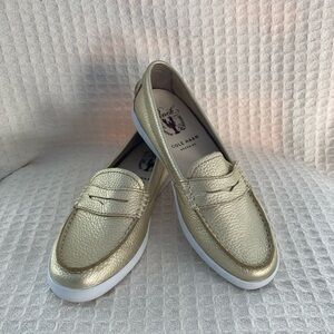 Cole Haan Women's Pinch Weekender Metallic Gold Penny Loafers Size 6 NWOT
